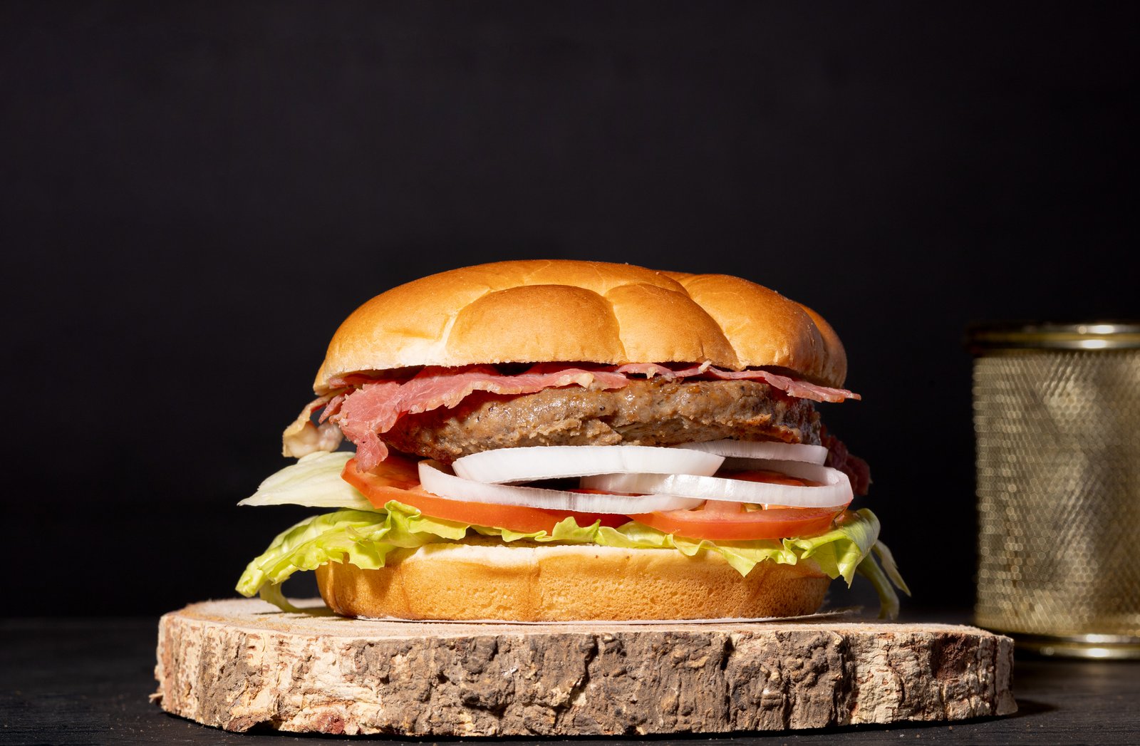 صورة برجر بصل مكرمل